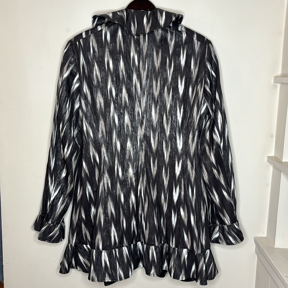 PETER NYGARD Unique Ruffled Open Front Jacket - Picture 14 of 16